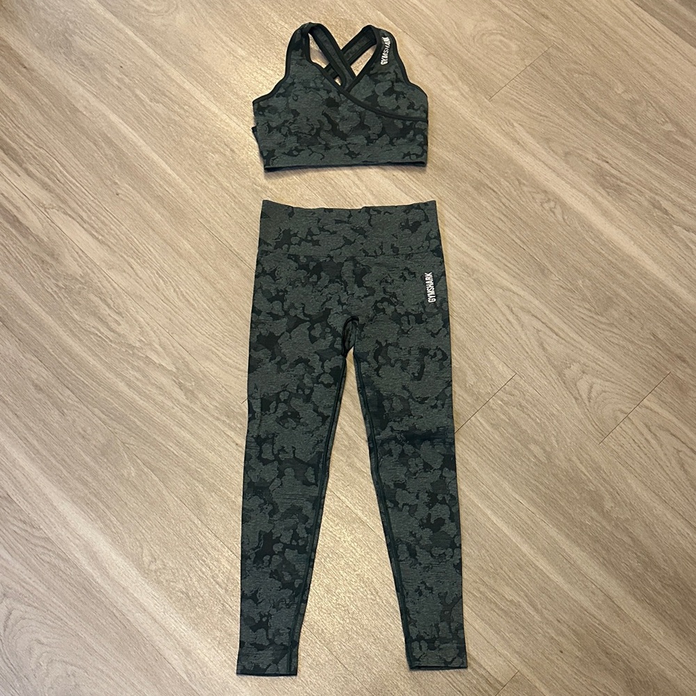 Gymshark Seamless Sports Bra & Leggings Set